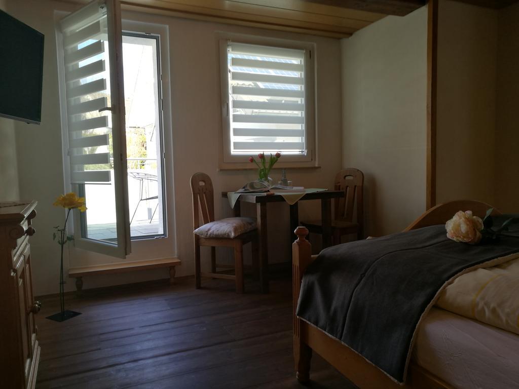 Pension Und Restaurant Reck Aulendorf Extérieur photo