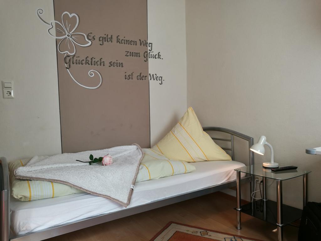 Pension Und Restaurant Reck Aulendorf Extérieur photo