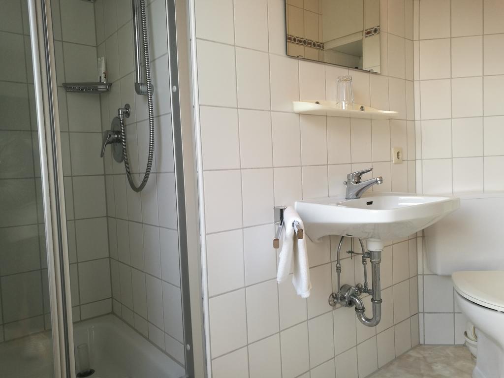 Pension Und Restaurant Reck Aulendorf Extérieur photo
